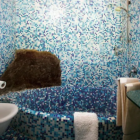 La Casa Di Elisa カモーリ