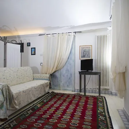 La Casa Di Elisa בית הארחה 3*